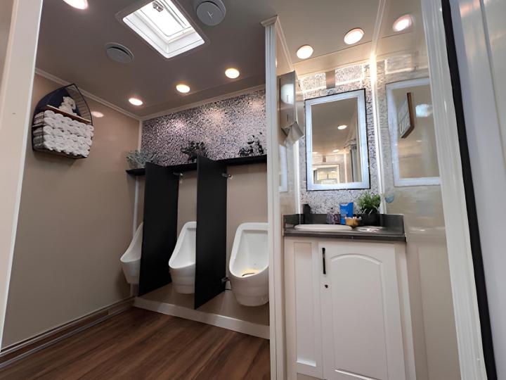 Baños Móviles Grandes Miami