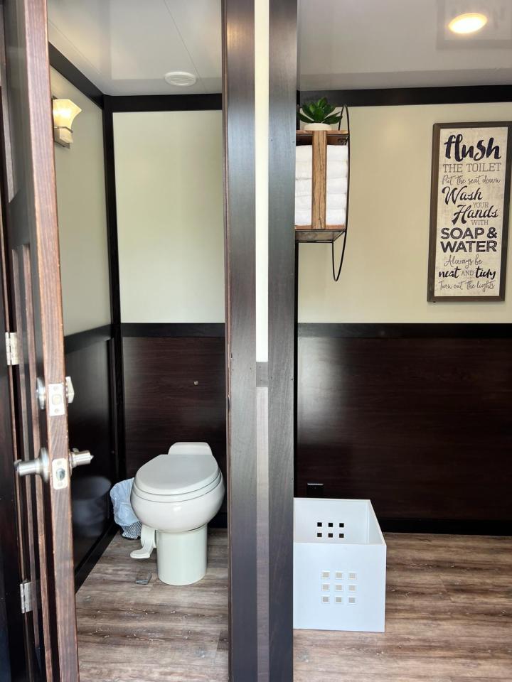 Baños Móviles Grandes Miami