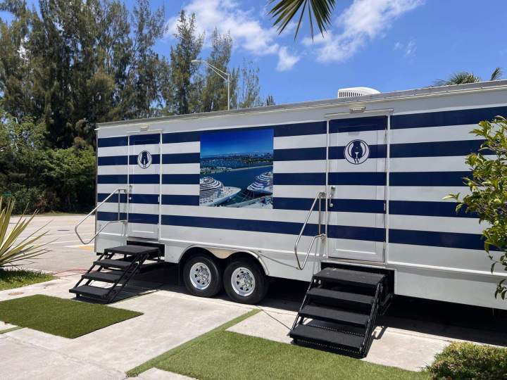 oasis of the seas 6 stall trailer.jpg